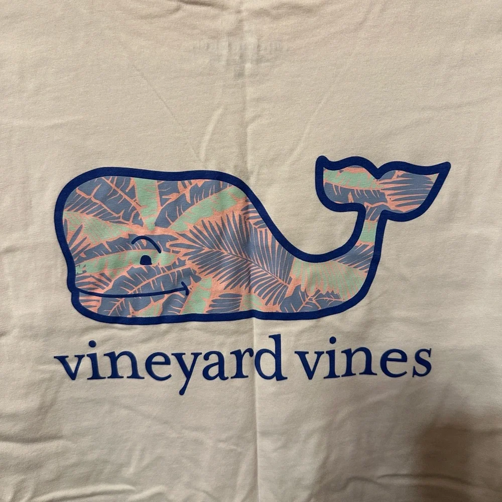 Vineyard Vines Outlet Short Sleeve Logo tee size medium - Picture 3 of 5